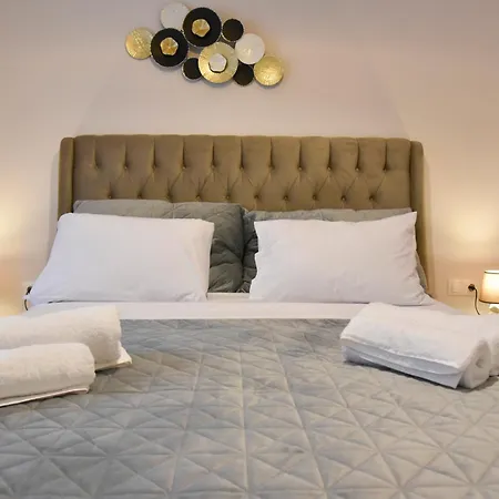 ηλιόλουστο Apartment *